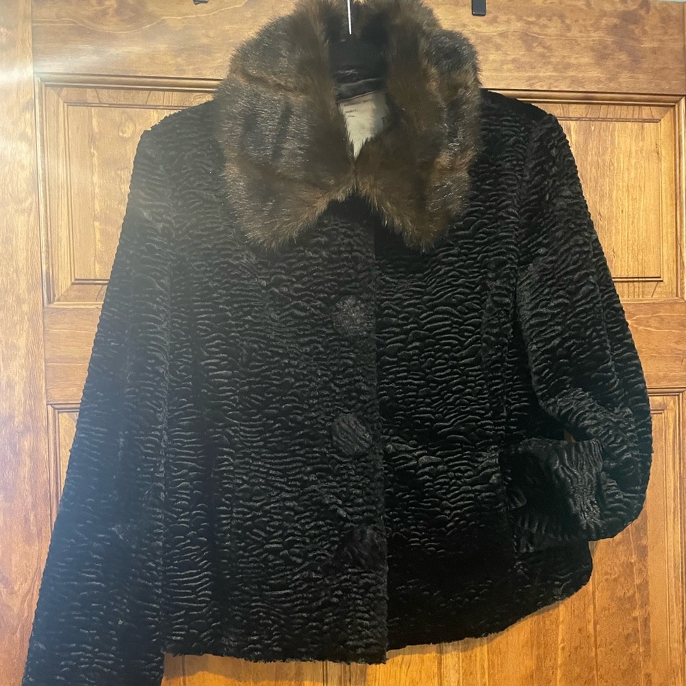 Vintage Women’s Small Faux Fur collar mid length jacket
